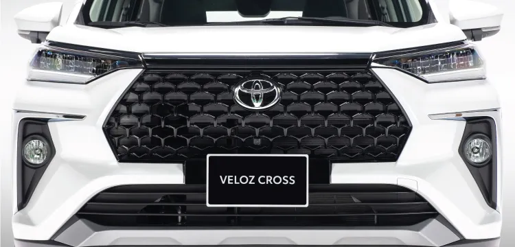 Ngoại thất Veloz Cross - mặt trước