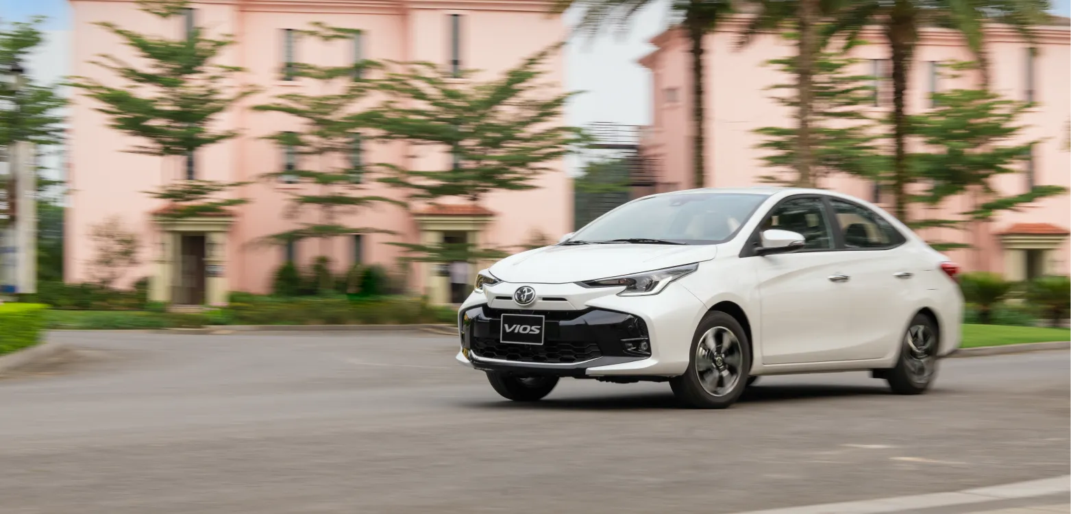 Vios - vận hành - tạo cảm giác lái nhẹ nhàng và dễ kiểm soát.