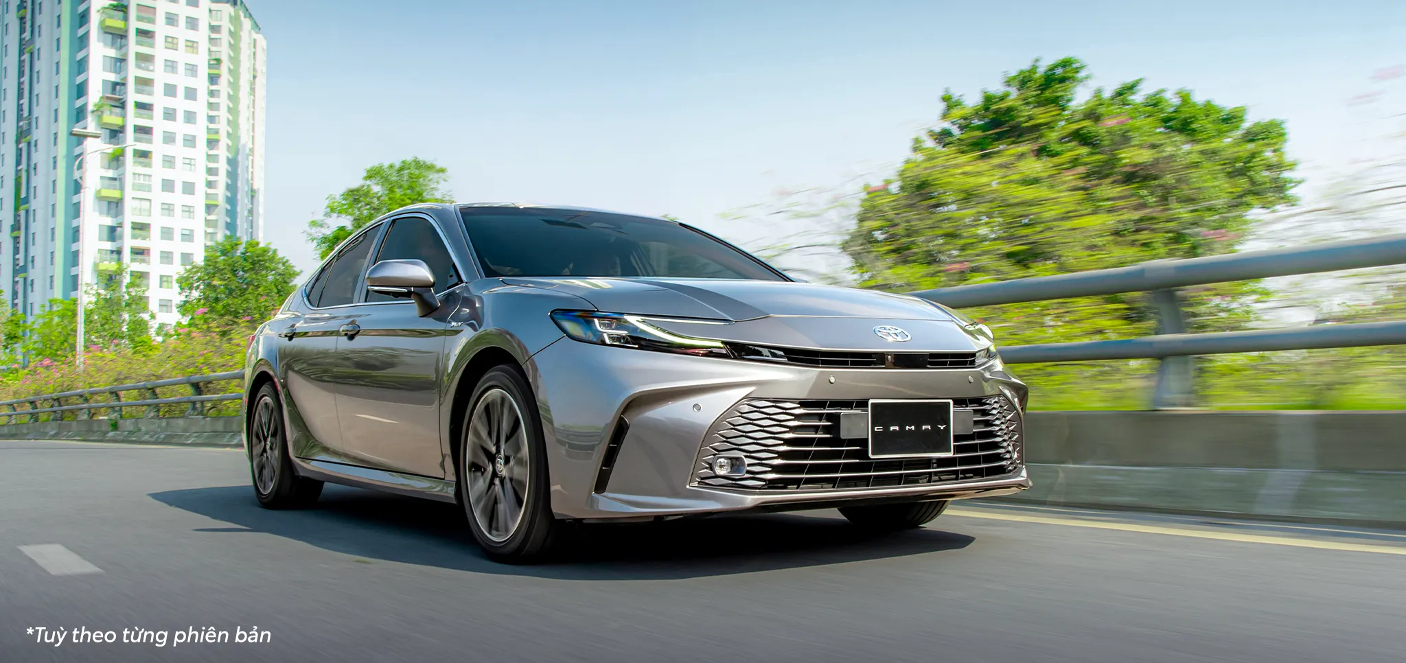 Toyota Camry 2026 - Vận hành êm ái – công nghệ an toàn tiên tiến